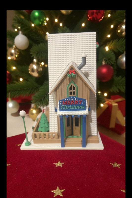 Personalized Family Christmas Cabin with LED Light | Custom Holiday House | Two Color Options | Cozy Winter Decor